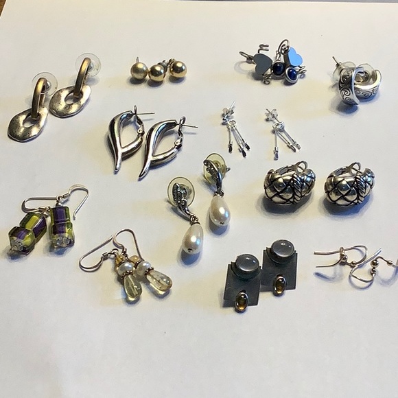 Jewelry - Lot of 12 pairs of earrings